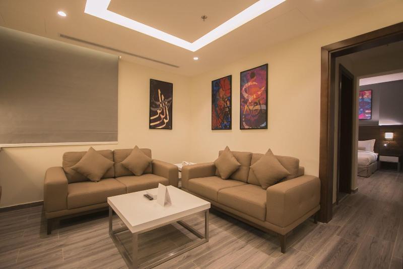 Hafawah Suites Медина Екстериор снимка